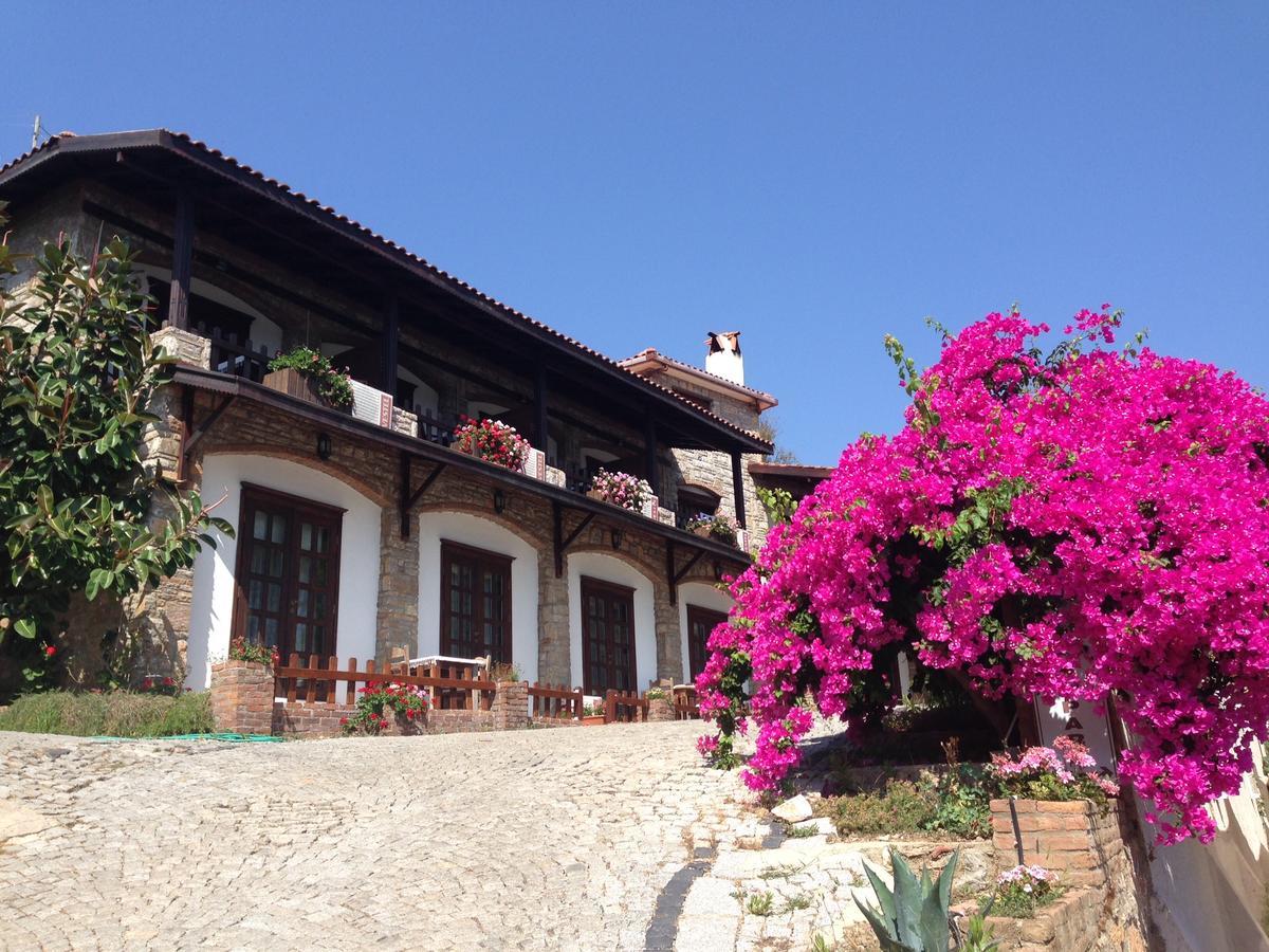 Loca Hotel Side Exterior foto